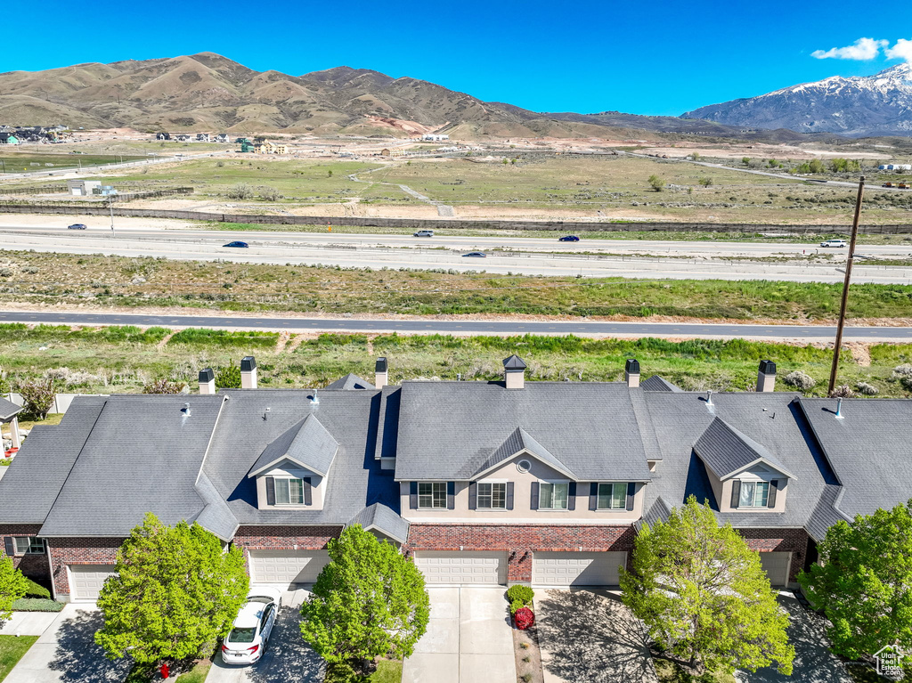 Bird's eye view featuring a mountain view