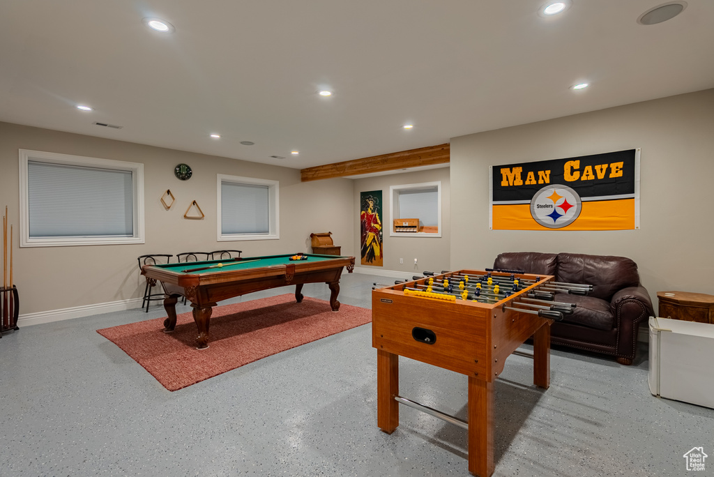Playroom featuring recessed lighting and billiards table