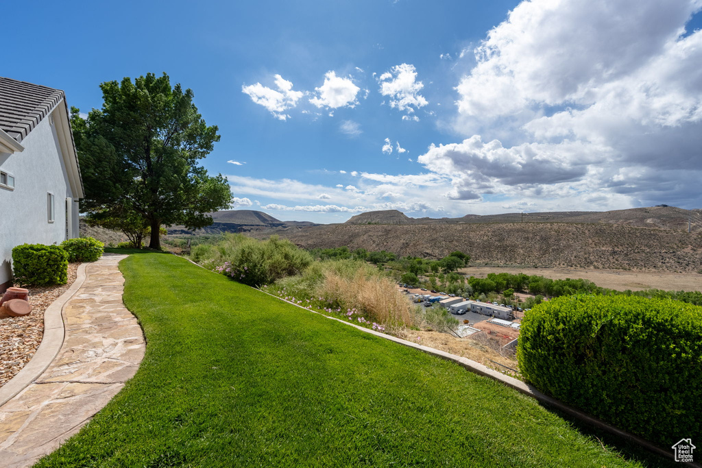 View of yard with a mountain view