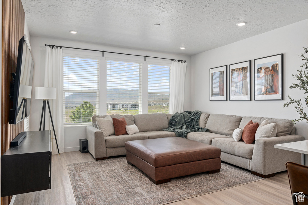 897 W SUNSPEAR DR Saratoga Springs, UT 84045