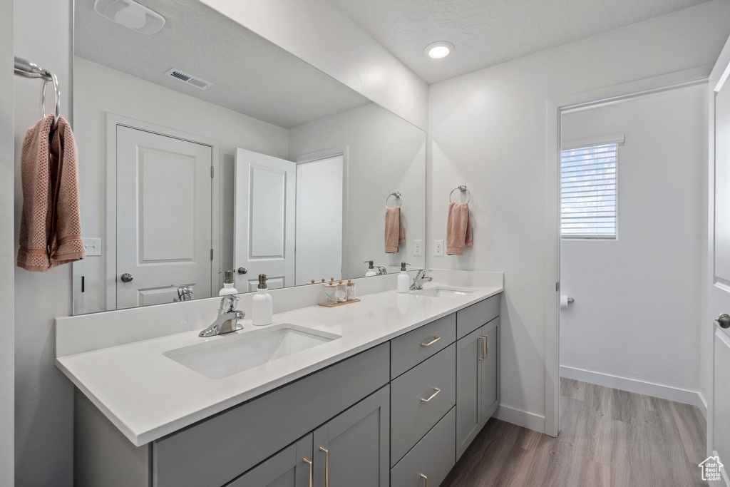 897 W SUNSPEAR DR Saratoga Springs, UT 84045