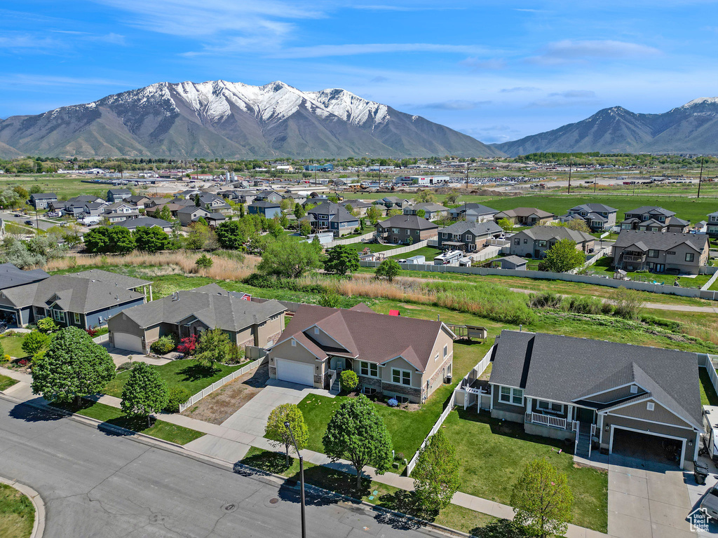 Aerial view featuring a mountain view and a residential view
