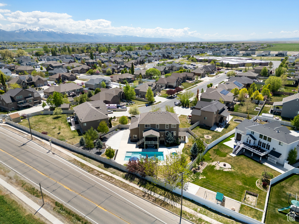 Aerial view featuring a residential view and a mountain view