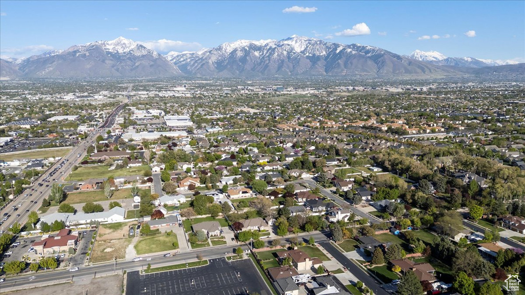 Bird\'s eye view featuring a mountain view and a residential view