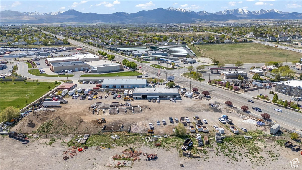 Drone / aerial view featuring a mountain view