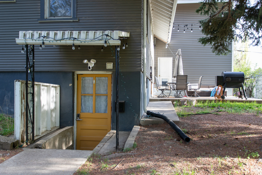 View of property entrance
