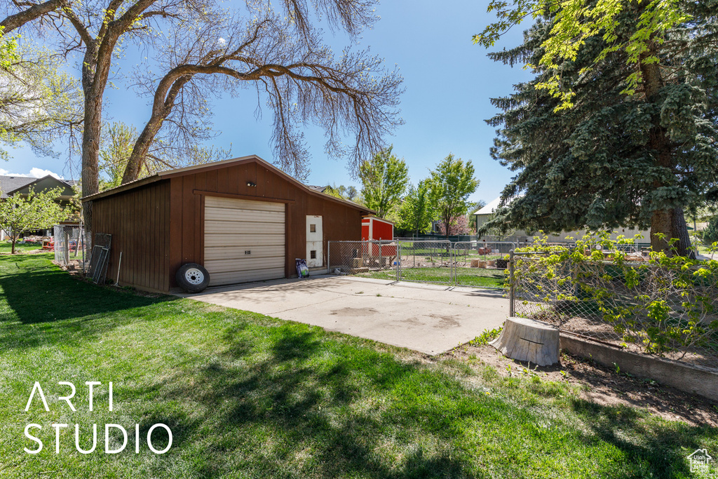 Exterior space with fence