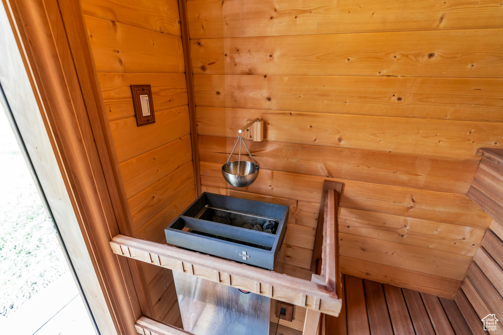 View of sauna / steam room