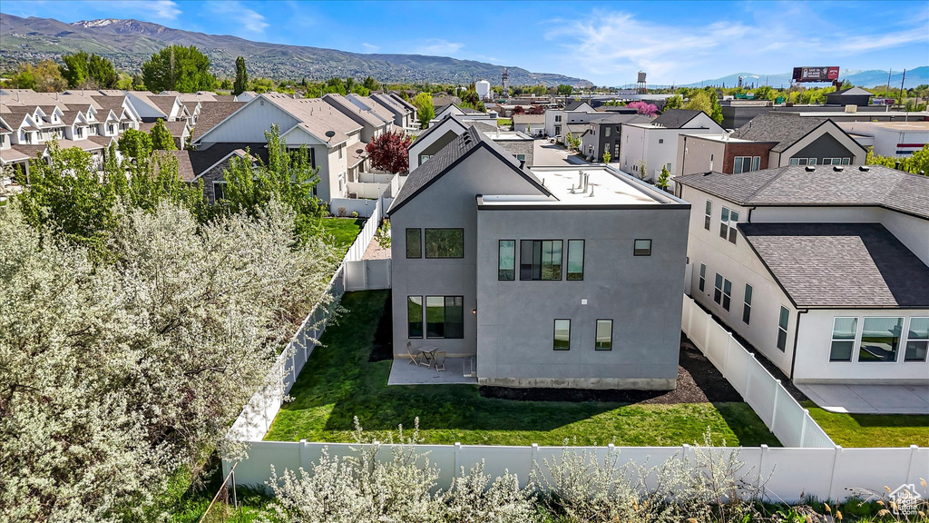 Aerial view with a residential view and a mountain view