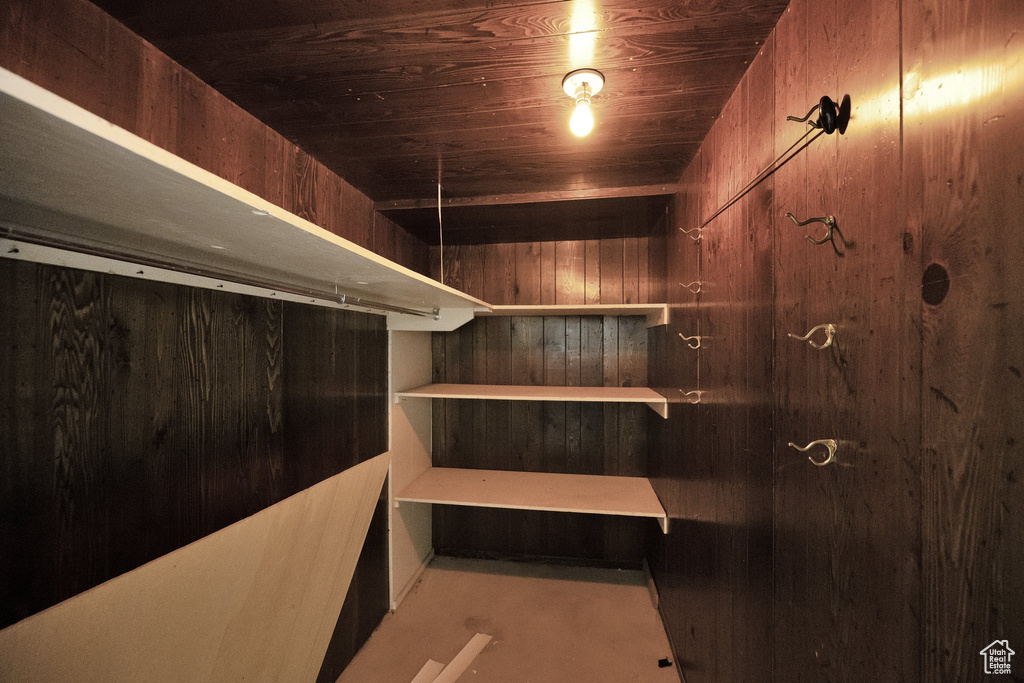 View of walk in closet