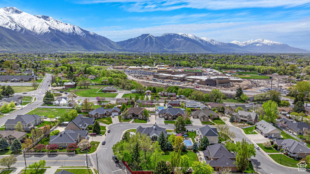 Aerial view with a residential view and a mountain view