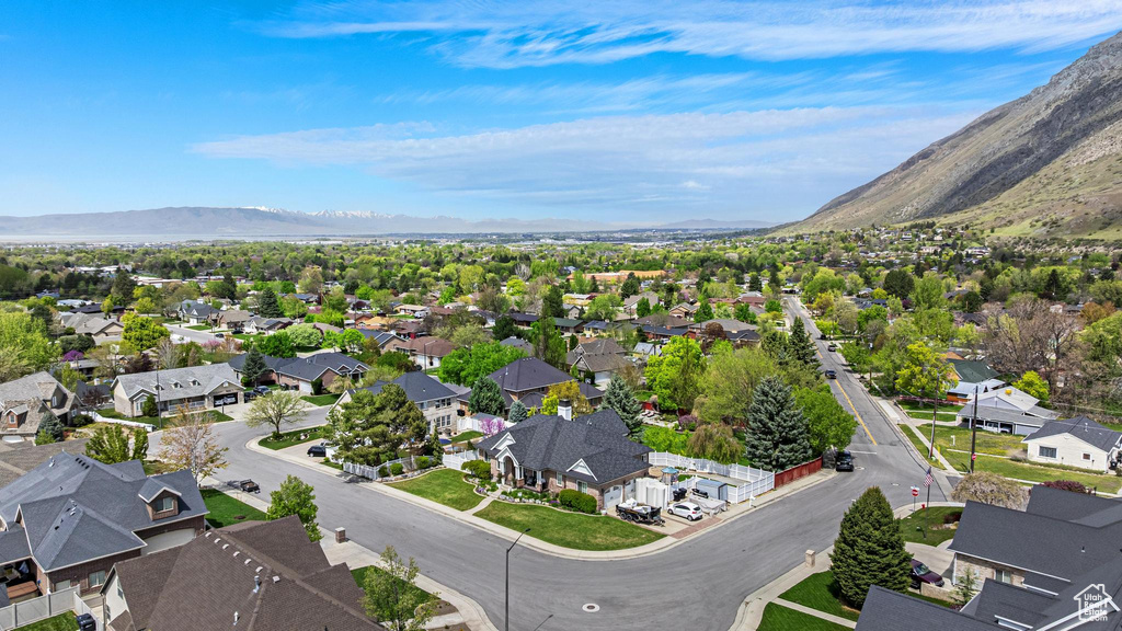 Aerial view with a residential view and a mountain view