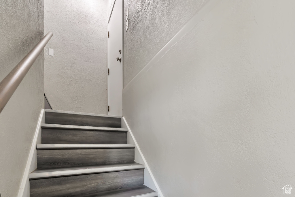Stairway with a textured wall