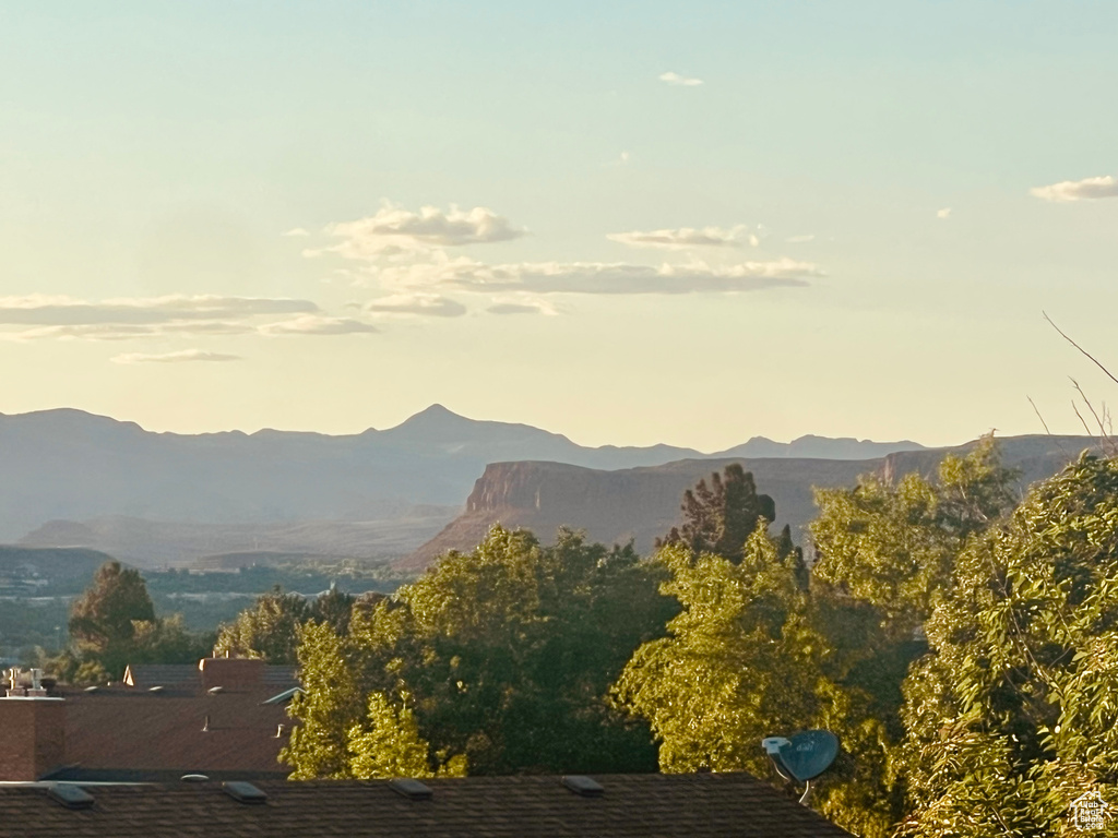 View of mountain feature