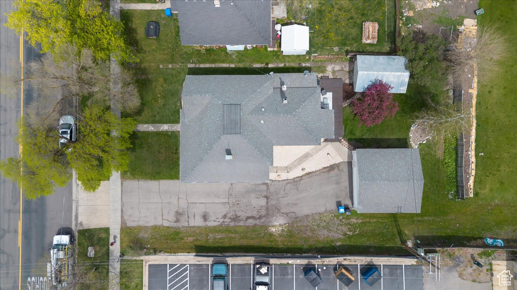 Birds eye view of property