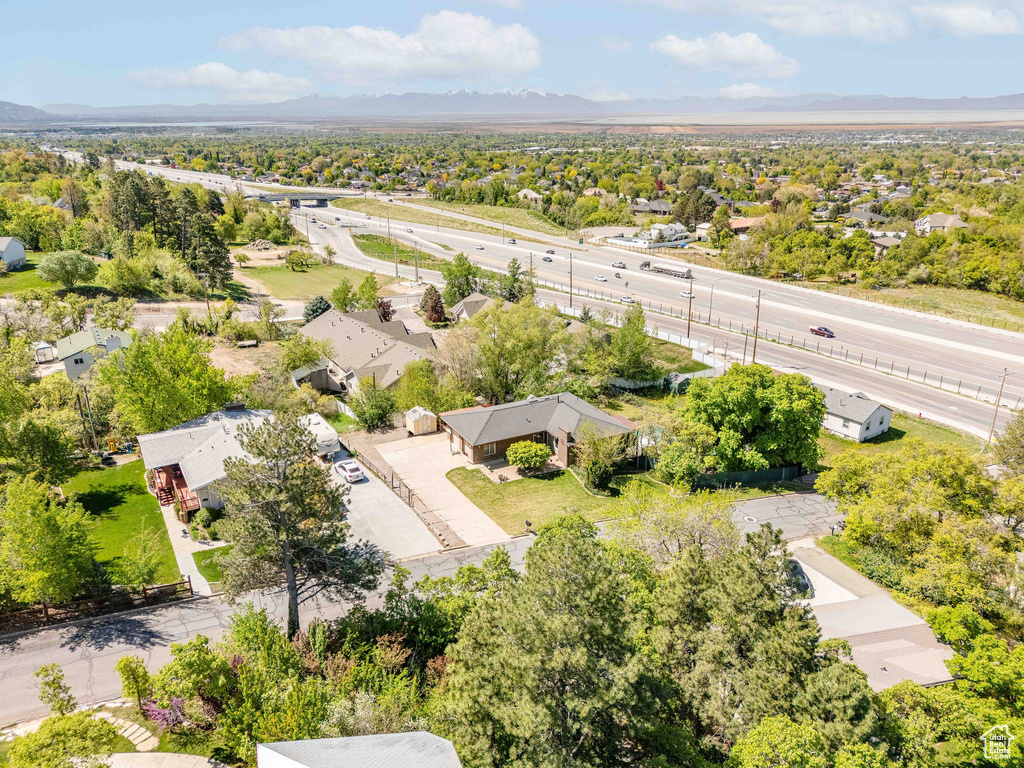 Aerial view featuring a residential view and a mountain view