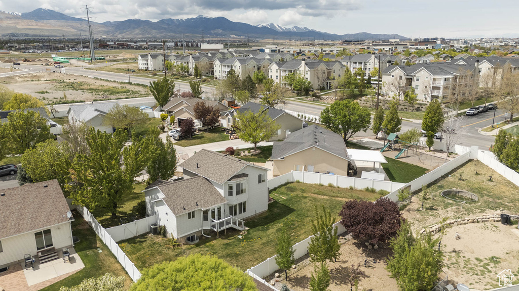 Bird\\\\\\\'s eye view featuring a residential view and a mountain view