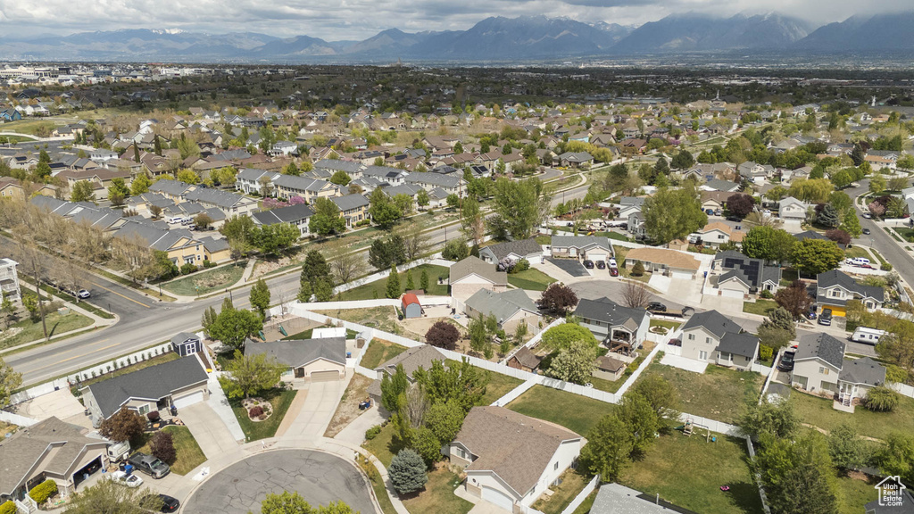 Aerial view with a mountain view and a residential view