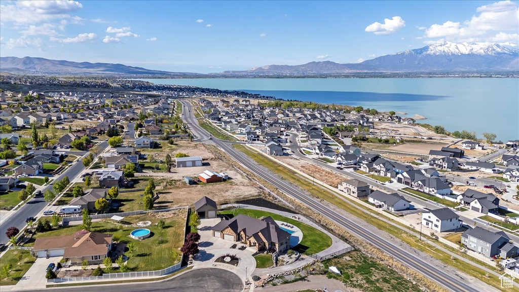 Bird\'s eye view featuring a residential view and a water and mountain view
