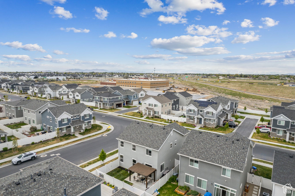Birds eye view of property featuring a residential view