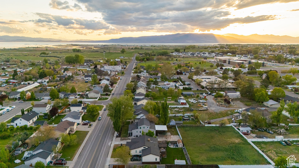 Aerial view featuring a residential view and a mountain view
