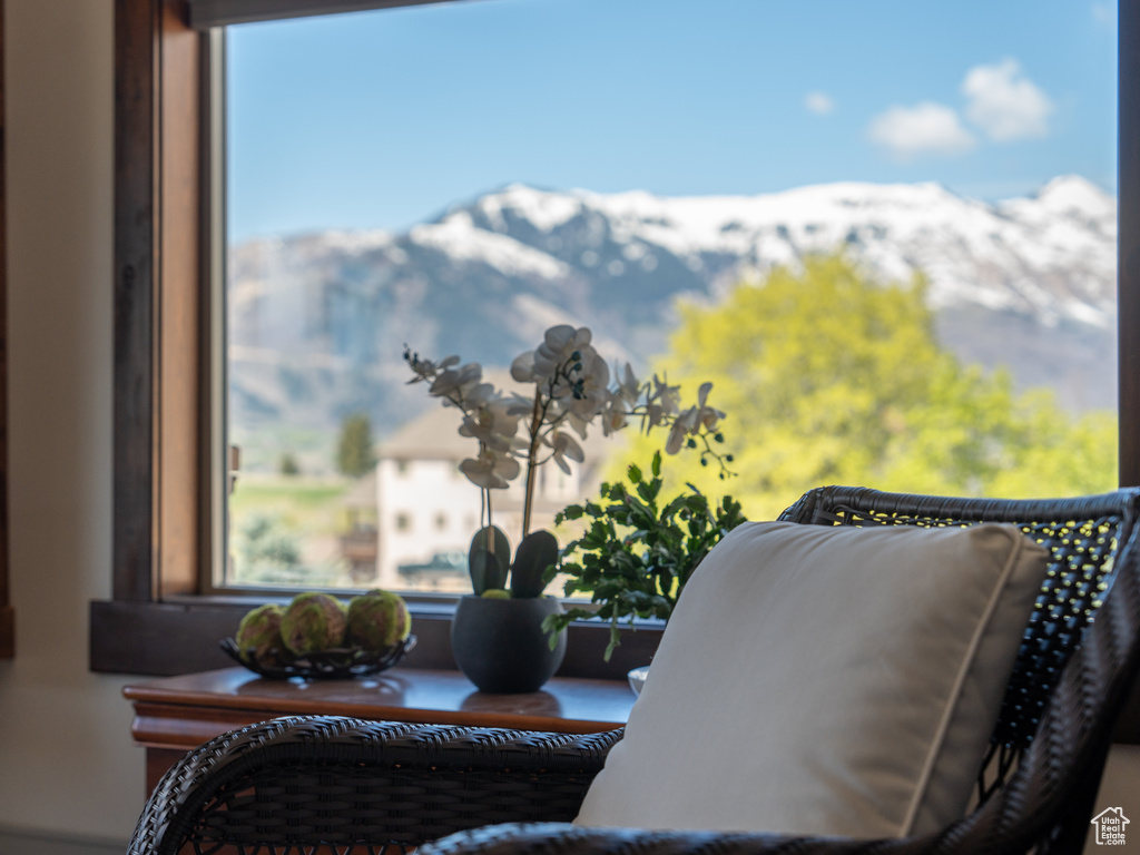 Interior details with a mountain view
