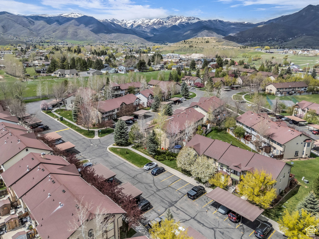 Aerial view with a residential view and a mountain view