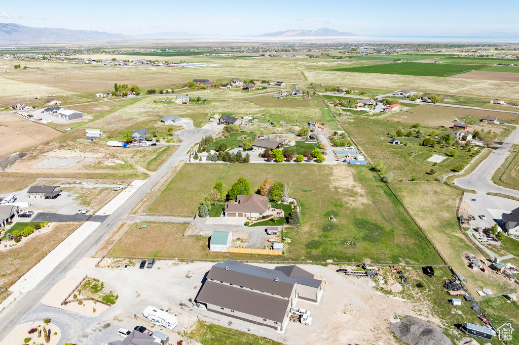 Bird's eye view with a mountain view