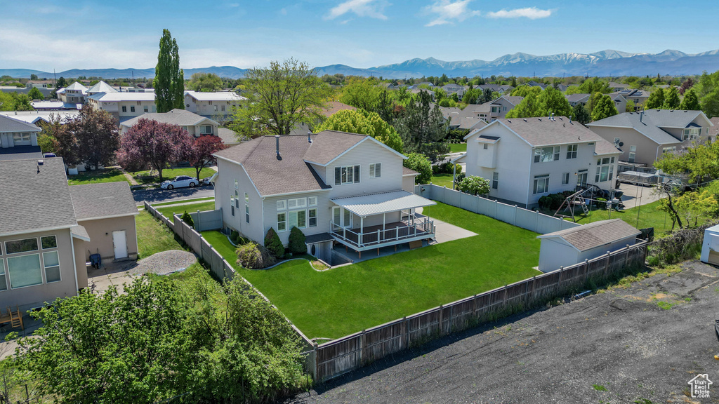 Bird's eye view featuring a residential view and a mountain view