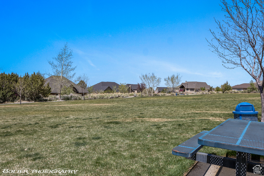 View of yard with a residential view