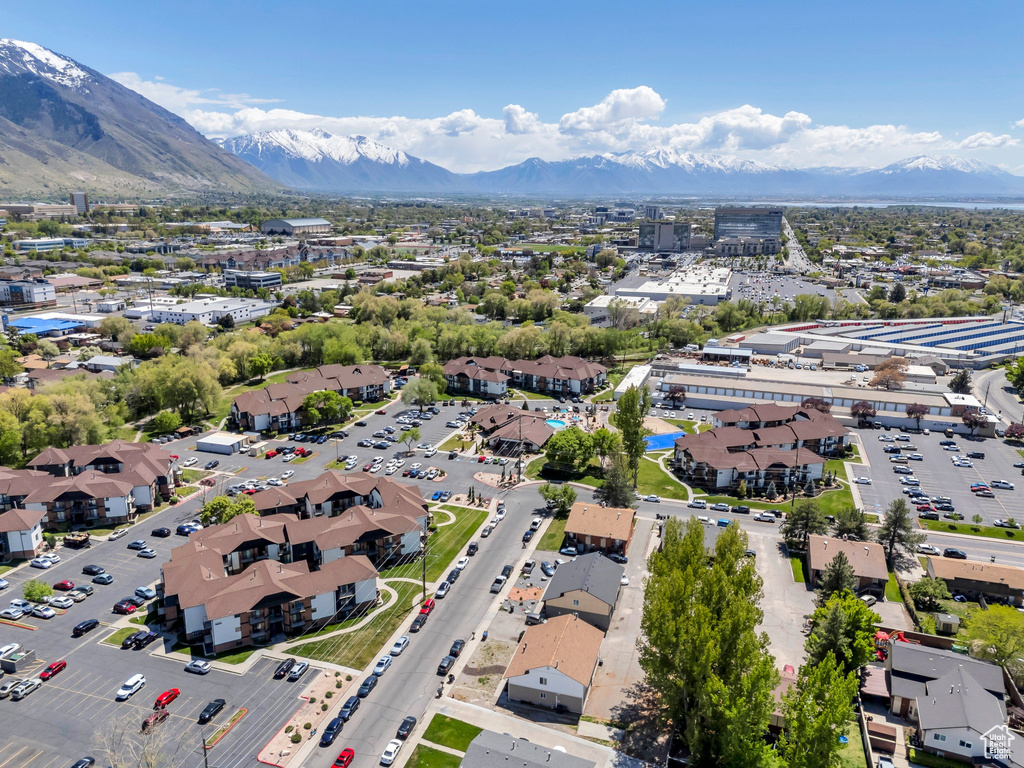 Bird's eye view featuring a mountain view