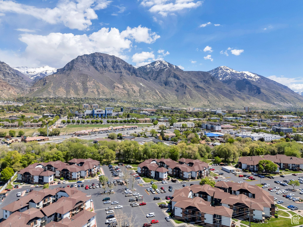 Drone / aerial view featuring a mountain view
