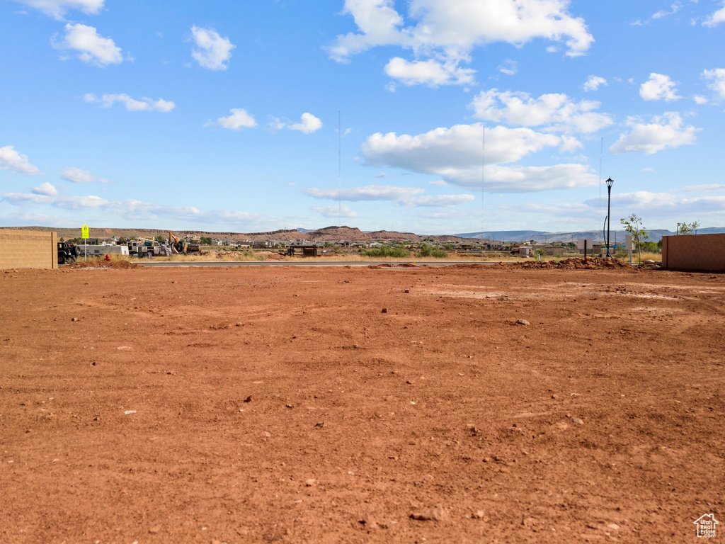 View of yard featuring a mountain view