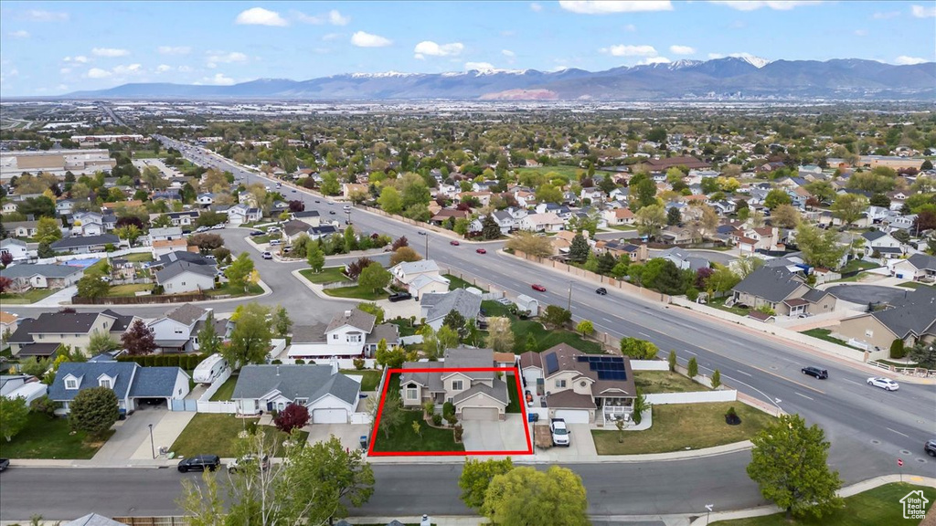 Bird's eye view featuring a mountain view and a residential view