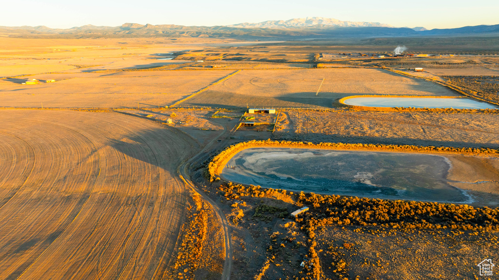 Bird's eye view featuring a mountain view