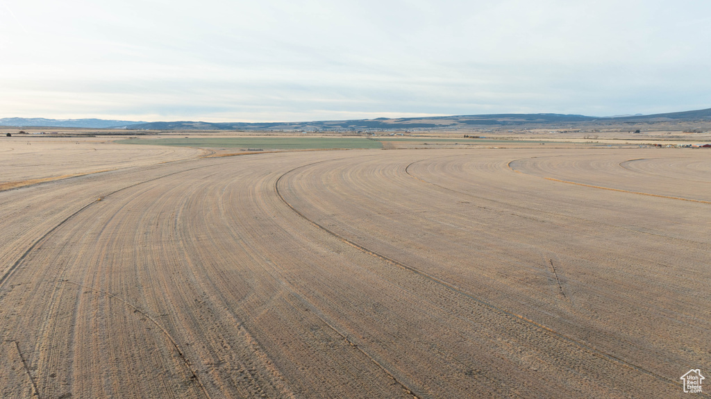 Drone / aerial view featuring a mountain view