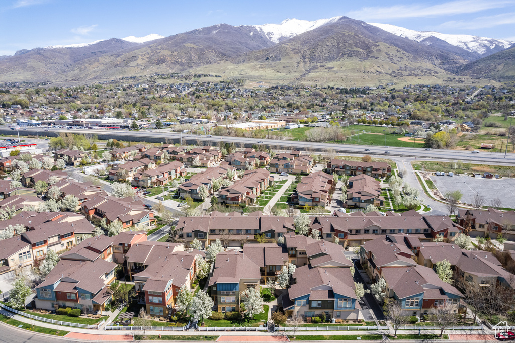 Aerial view featuring a residential view and a mountain view