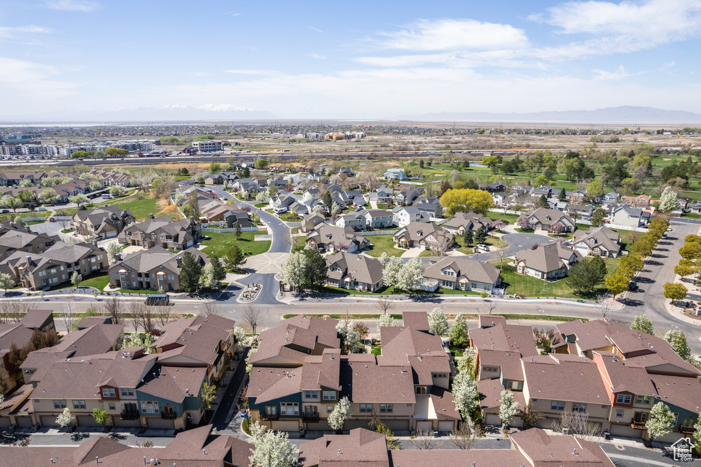 Bird's eye view with a residential view and a mountain view
