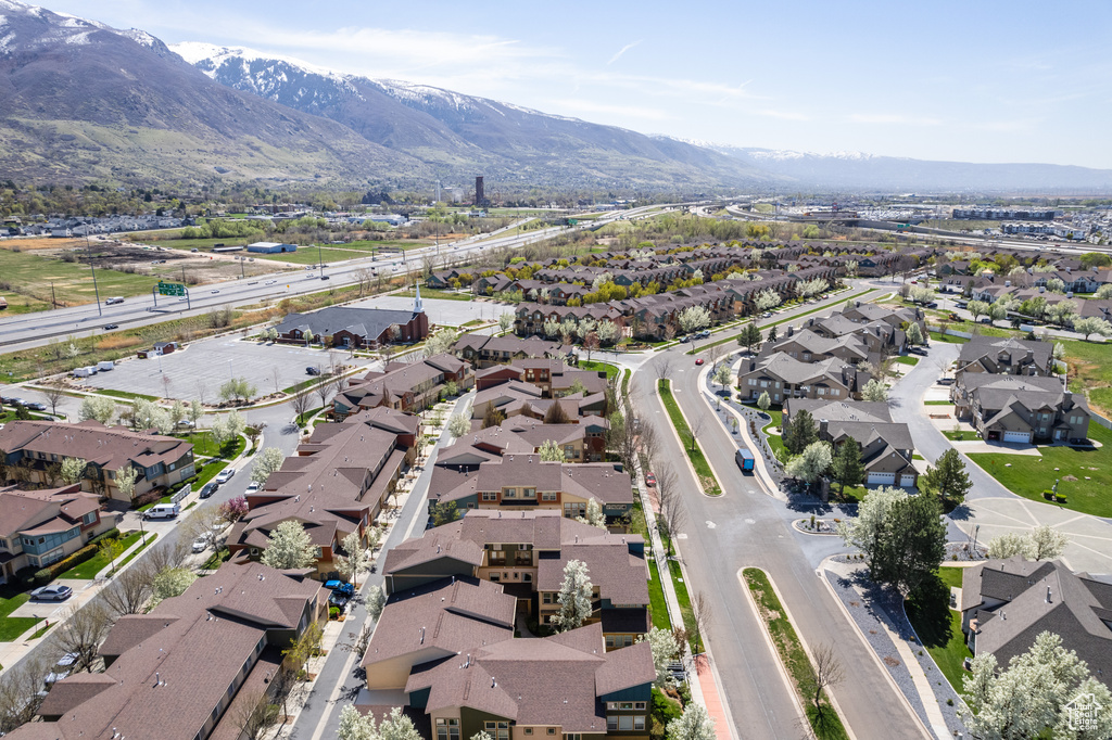 Aerial view featuring a residential view and a mountain view