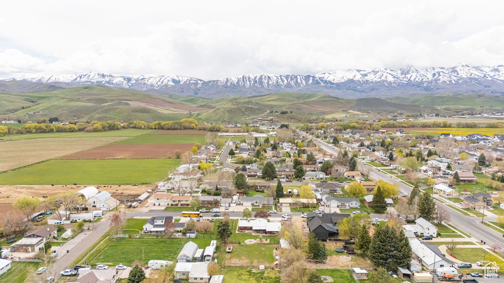 Aerial view featuring a residential view and a mountain view