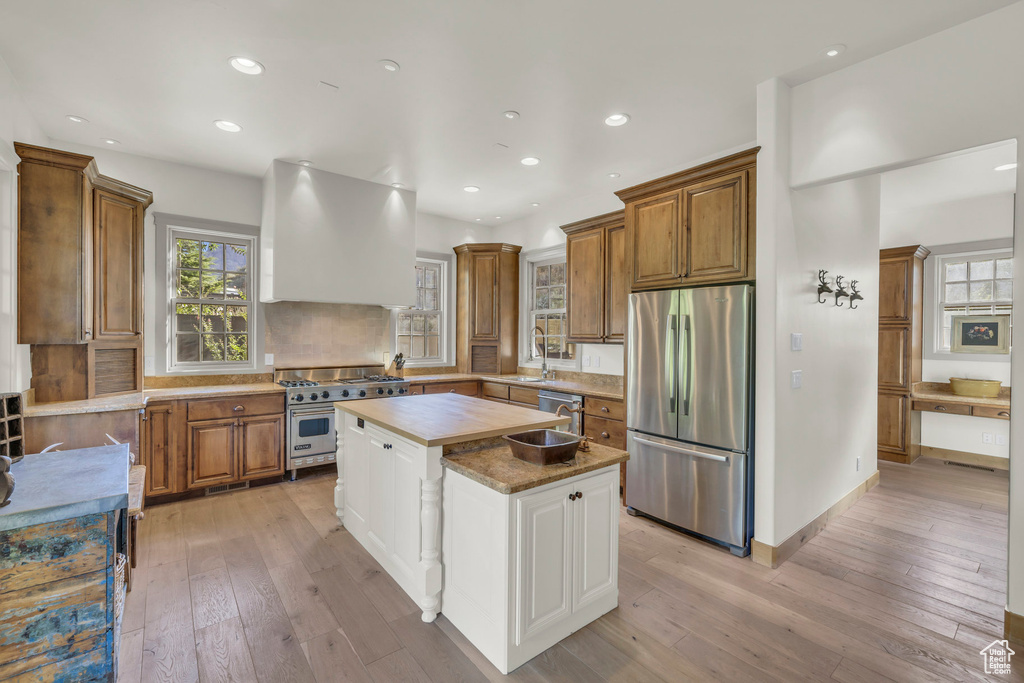 Photo 11 for MLS #2081687 at 105 River Bend Cir #105