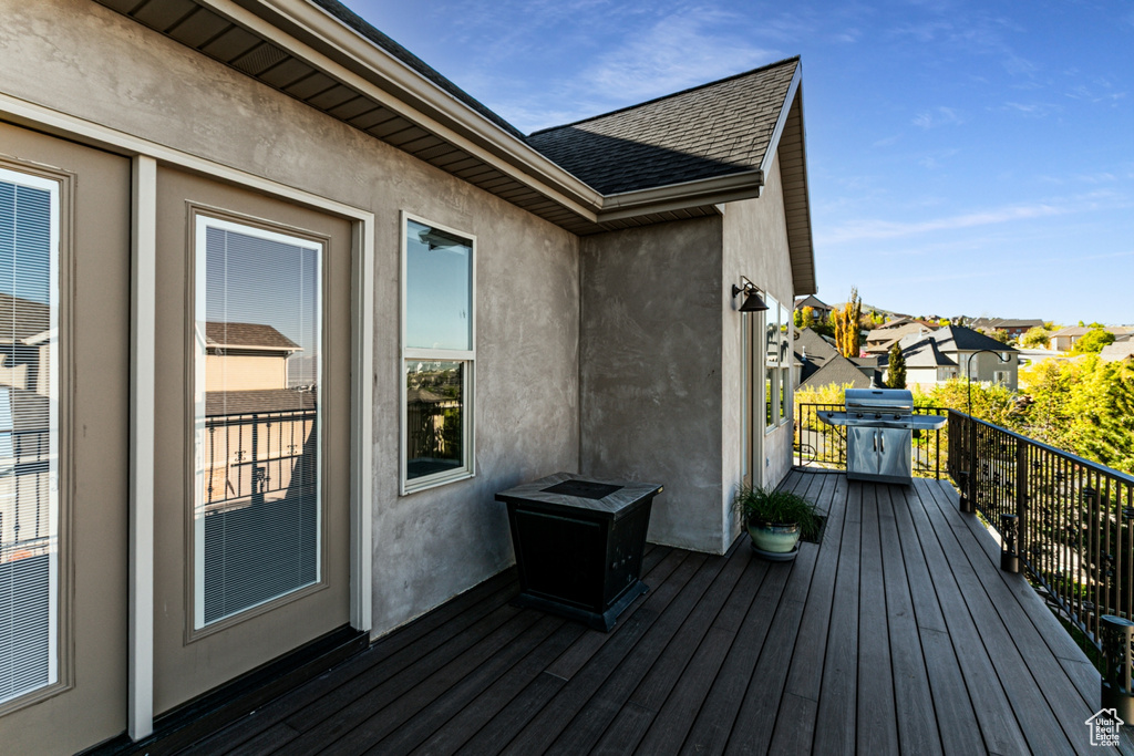 Deck with grilling area