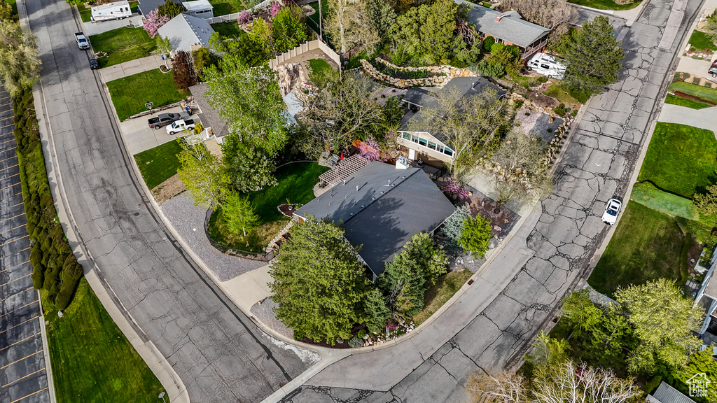 Bird\'s eye view featuring a residential view