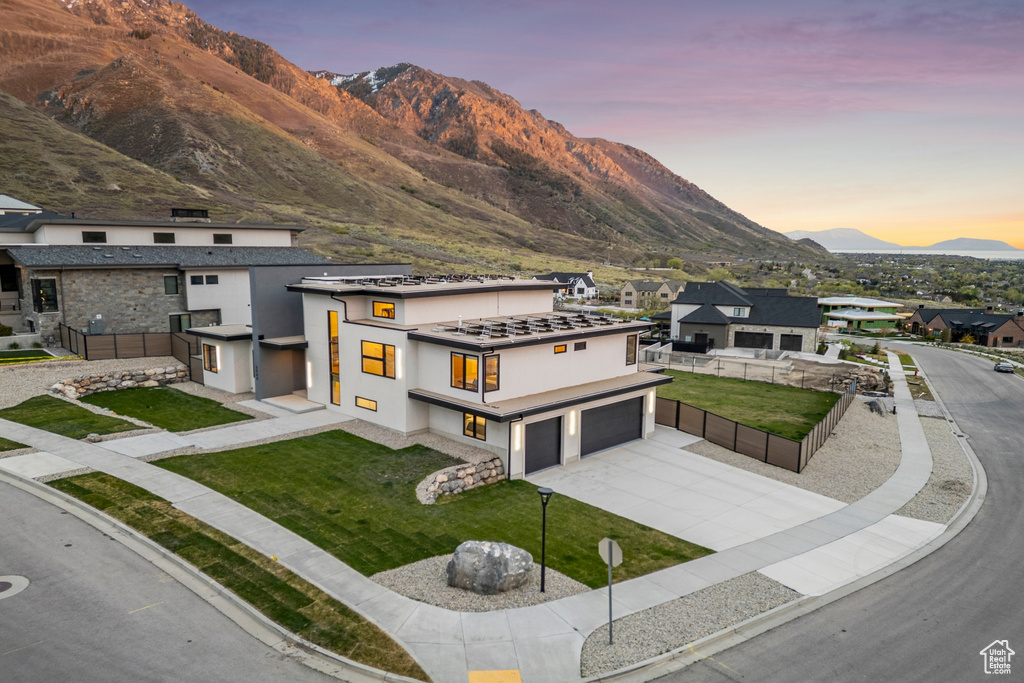 View of mountain feature featuring a residential view
