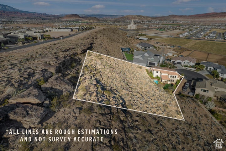 Bird's eye view featuring a residential view and a mountain view