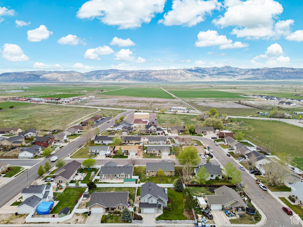 Bird's eye view with a residential view and a mountain view