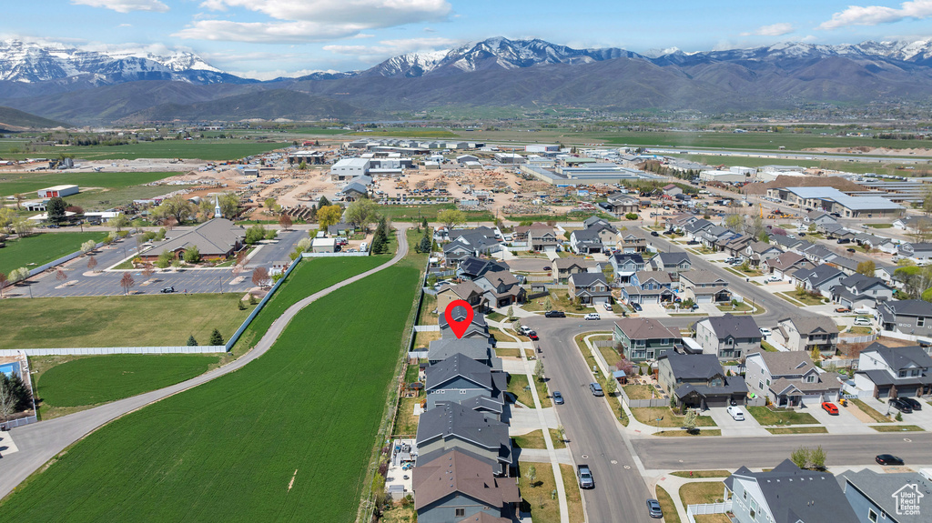 Aerial view featuring a residential view and a mountain view
