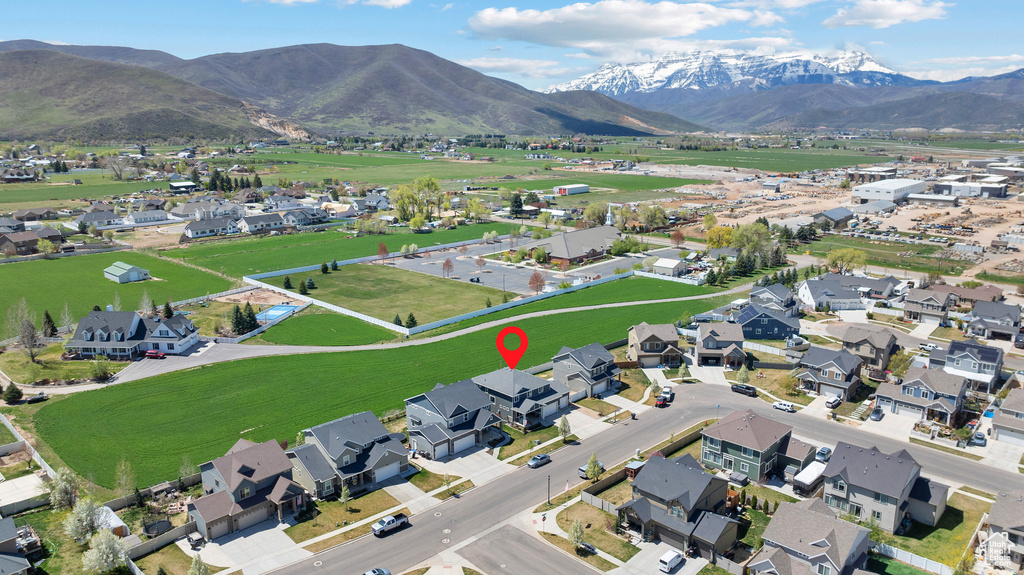 Aerial view with a residential view and a mountain view
