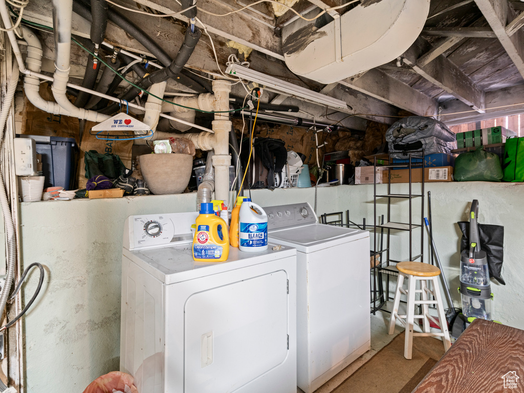 Clothes washing area with laundry area and washing machine and dryer