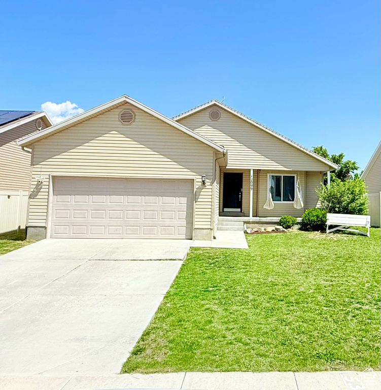 2099 E HICKOCK WAY Eagle Mountain, UT 84005
